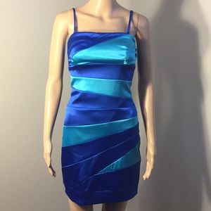 B. DARLIN : SLEEVELESS Blue DRESS: Size 5/6